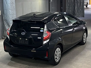 TOYOTA AQUA 2018