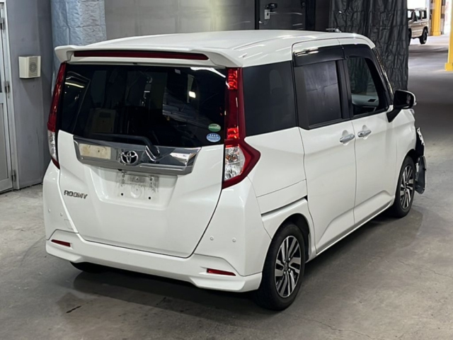 TOYOTA ROOMY 2019