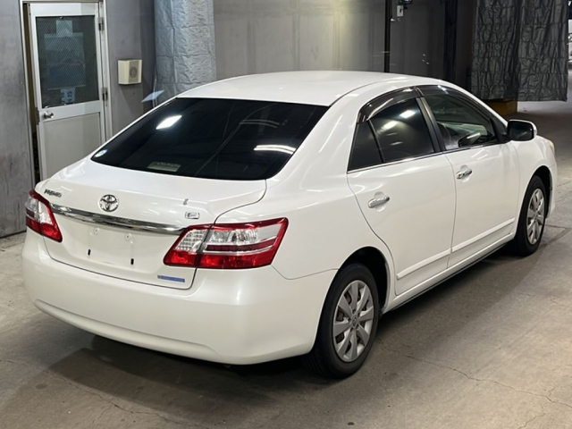 TOYOTA PREMIO 2010