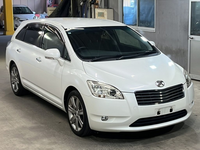 TOYOTA MARK X ZIO 2010