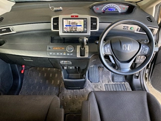 HONDA FREED 2012