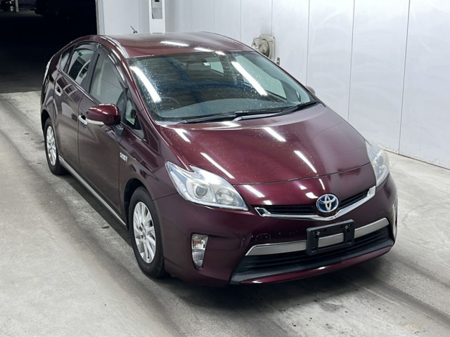 TOYOTA PRIUS PHV 2013