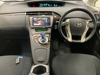TOYOTA PRIUS PHV 2013