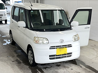 DAIHATSU TANTO 2013