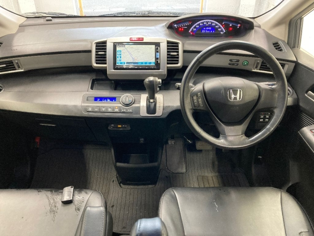 HONDA FREED 2014