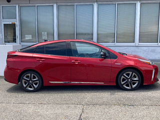 TOYOTA PRIUS 2019
