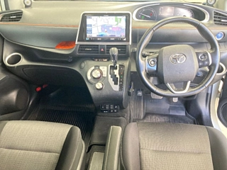 TOYOTA SIENTA 2019