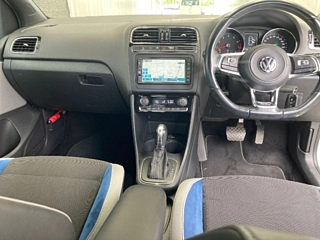 VOLKSWAGEN POLO 2014