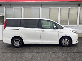TOYOTA ESQUIRE 2015