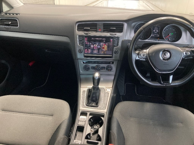 VOLKSWAGEN GOLF VARIANT 2017