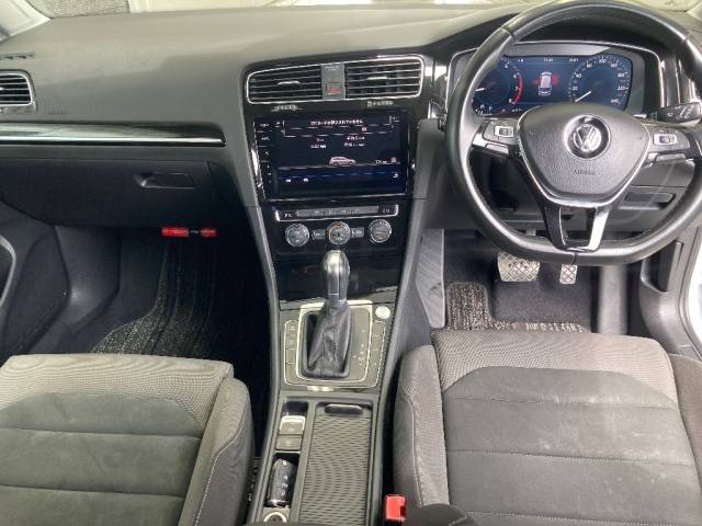 VOLKSWAGEN GOLF VARIANT 2018