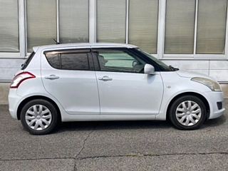SUZUKI SWIFT 2012
