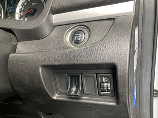SUZUKI SWIFT 2012