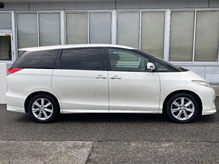 TOYOTA ESTIMA 2011