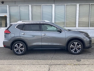 NISSAN X-TRAIL 2018