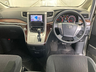 TOYOTA VELLFIRE 2011