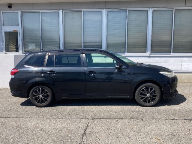 TOYOTA COROLLA FIELDER 2016