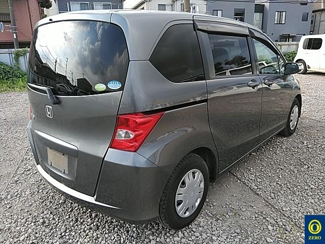 HONDA FREED 2009