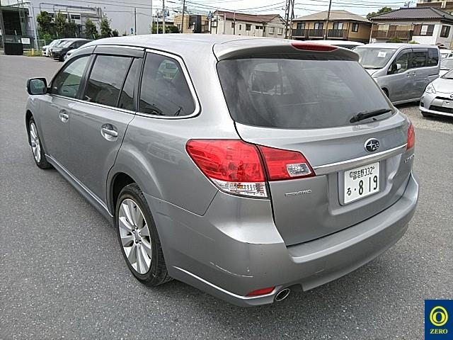 SUBARU LEGACY 2011