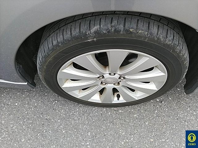 SUBARU LEGACY 2011