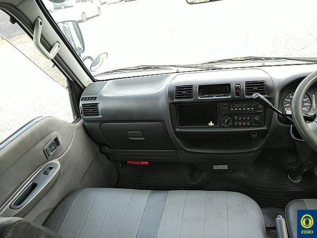 MAZDA BONGO VAN 2010