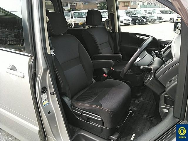 NISSAN SERENA 2009