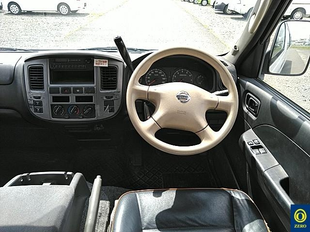 NISSAN CARAVAN 2008
