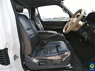 NISSAN CARAVAN 2008