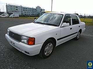 TOYOTA CROWN COMFORT 2013