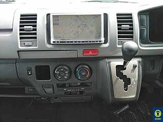 TOYOTA HIACE 2009