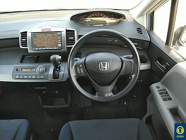 HONDA FREED 2009