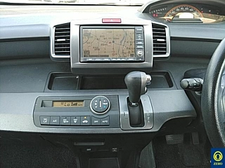 HONDA FREED 2009