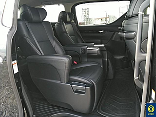 TOYOTA VELLFIRE 2015