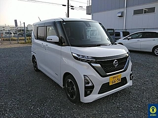 NISSAN ROOX 2021