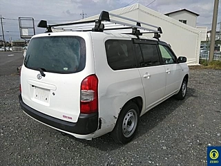 TOYOTA SUCCEED 2016