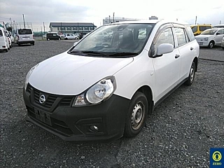 NISSAN AD 2018