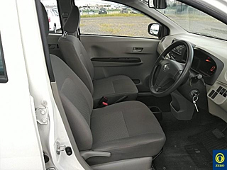 DAIHATSU MIRA E S 2016