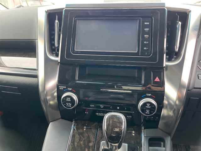 TOYOTA ALPHARD 2016