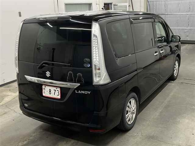 SUZUKI LANDY 2013