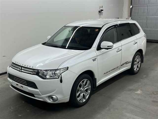 MITSUBISHI OUTLANDER PHEV 2014
