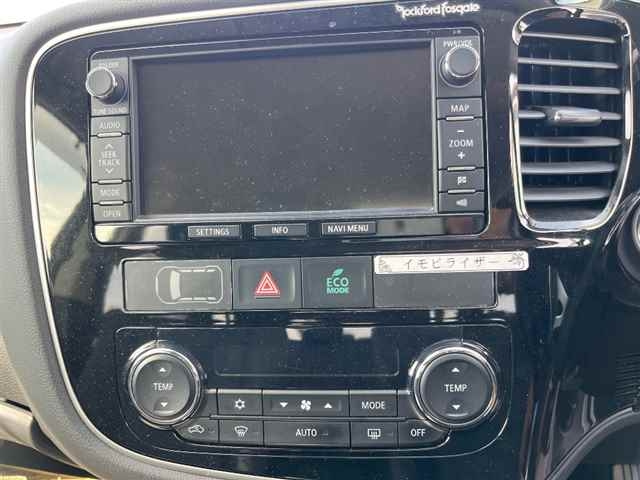 MITSUBISHI OUTLANDER PHEV 2014