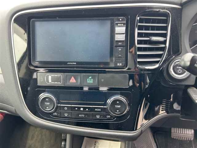 MITSUBISHI OUTLANDER PHEV 2014