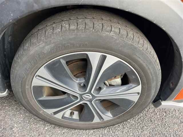 NISSAN KIX 2022