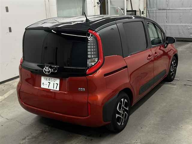 TOYOTA SIENTA 2024
