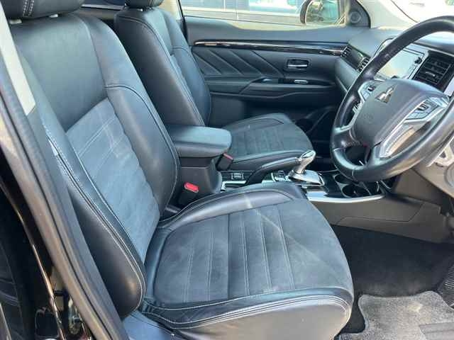 MITSUBISHI OUTLANDER PHEV 2015