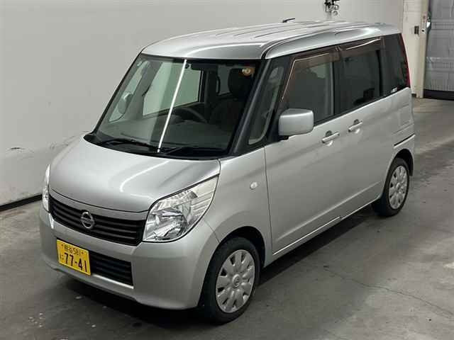 NISSAN ROOX 2012