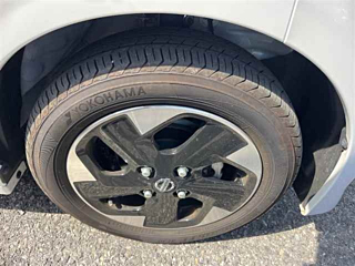 NISSAN ROOX 2023