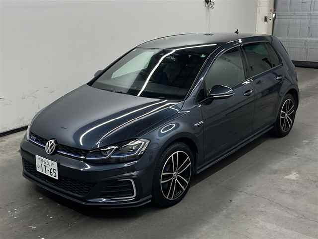 VOLKSWAGEN GOLF 2017