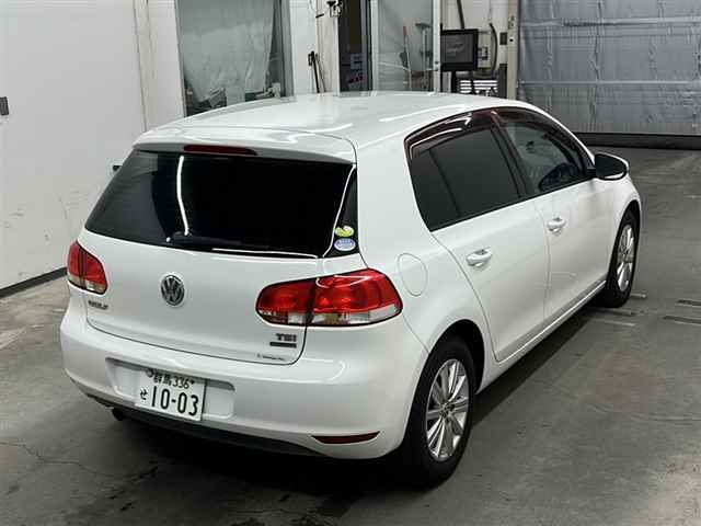 VOLKSWAGEN GOLF 2012