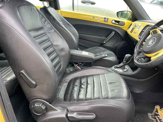 VOLKSWAGEN THE BEETLE 2012